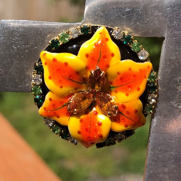 Lunch at the Ritz Lily A La Mode 🆕 Earrings - Picture 6 of 10